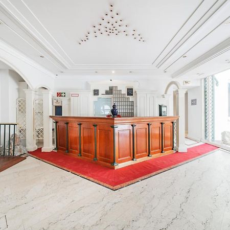 Self-Check-In Hotel Adlon ウィーン エクステリア 写真