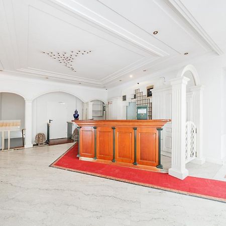Self-Check-In Hotel Adlon ウィーン エクステリア 写真
